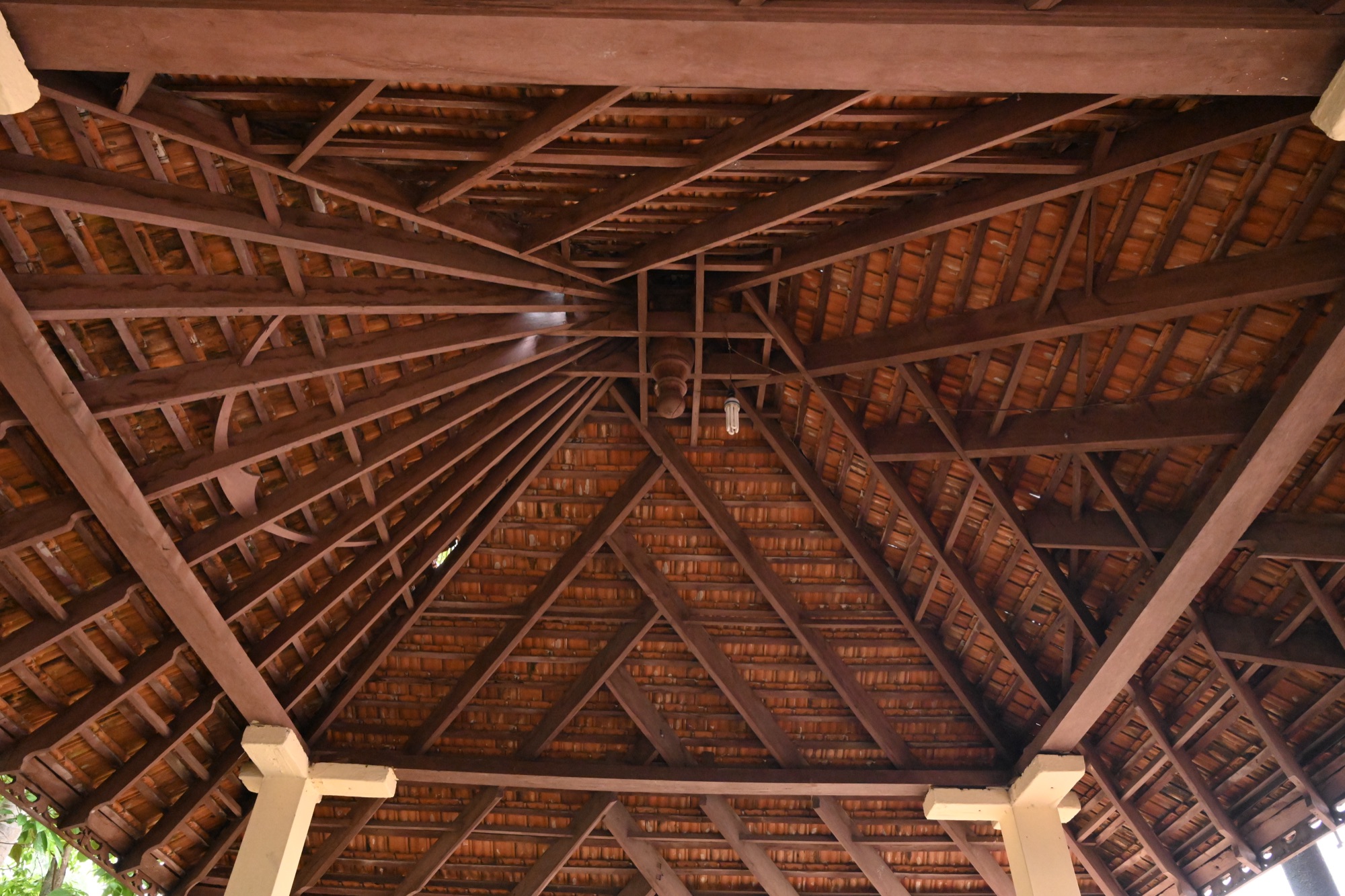 കളിതട്ട് മച്ച്